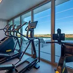 Bayline Gardens, & - Robalo By Bedzy Apartamento