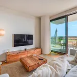 Bayline Gardens, & - Robalo By Bedzy Apartamento *