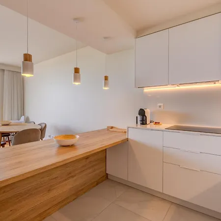 Bayline Gardens, & - Robalo By Bedzy Apartamento