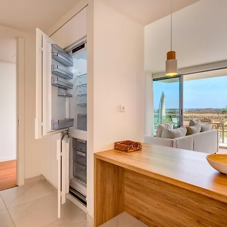 Bayline Gardens, & - Robalo By Bedzy Apartamento *