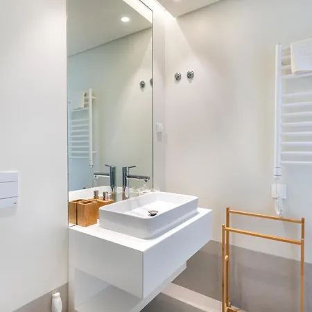 Bayline Gardens, & - Robalo By Bedzy Apartamento